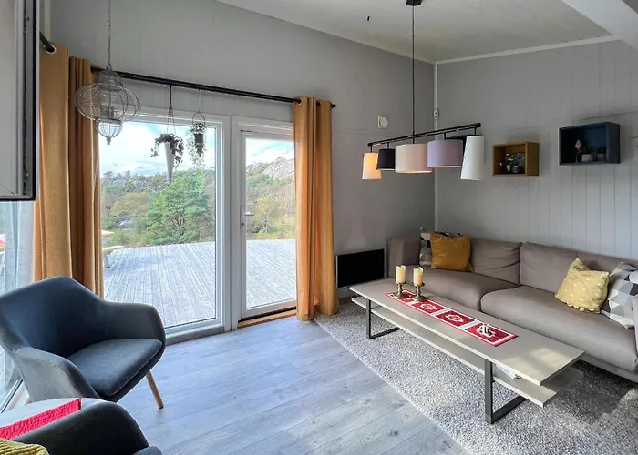 4 Bedroom Lovely In Lindesnes Сasa de vacaciones
